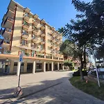 Roma 32 By Tempovacanza Marina dʼAndora