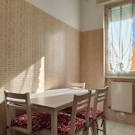 Roma 32 By Tempovacanza Marina dʼAndora