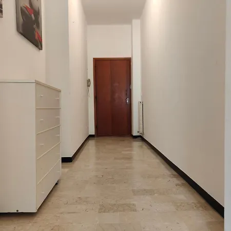 Roma 32 By Tempovacanza Daire Marina dʼAndora