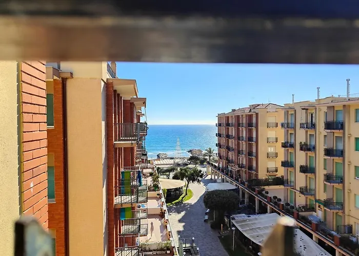 Roma 32 By Tempovacanza Apartment Marina dʼAndora