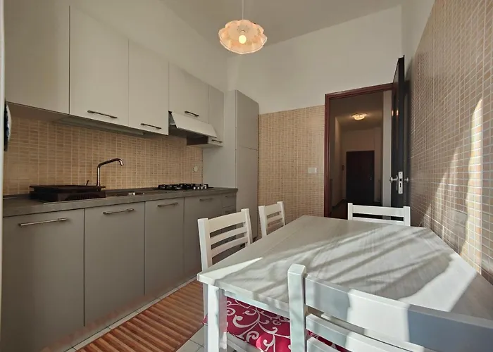 Roma 32 By Tempovacanza * Andora