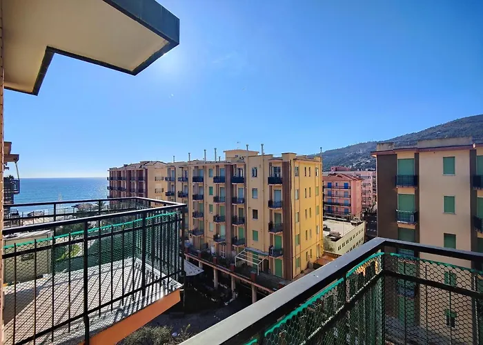 Roma 32 By Tempovacanza Appartement Marina dʼAndora